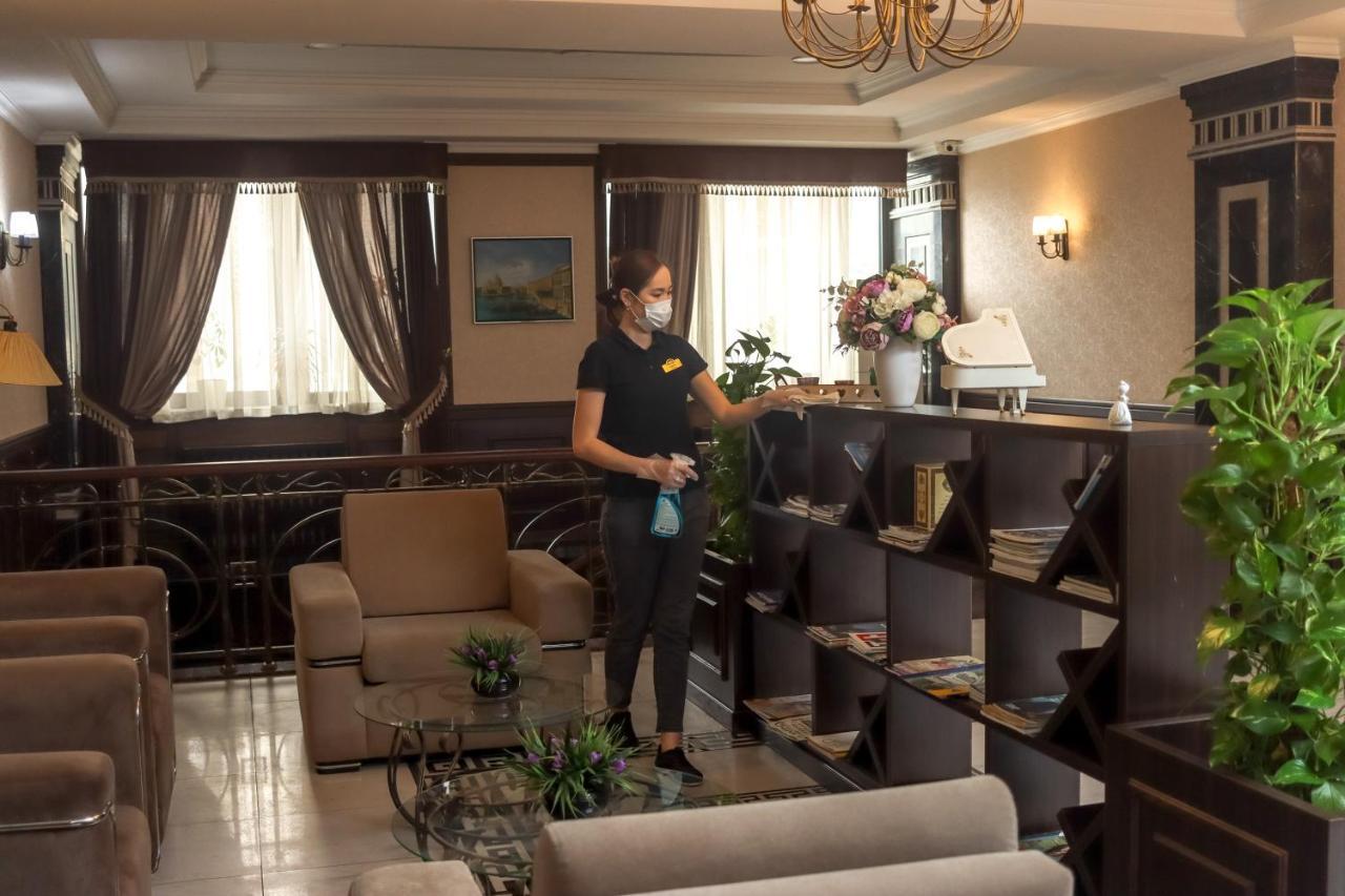 Bishkek Centrum Hotel מראה חיצוני תמונה
